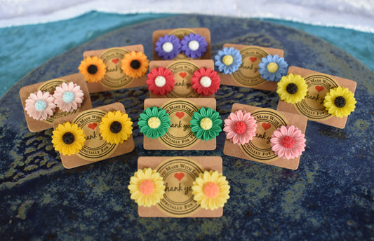 All available colours of Sunflower stud earrings