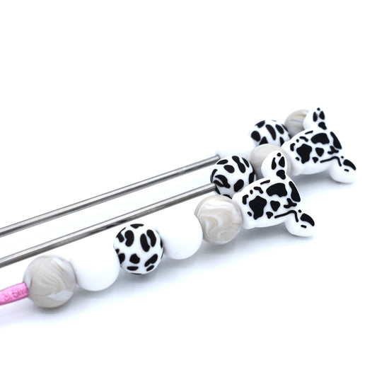 Cow Crochet Hook & Stitch Stick Set